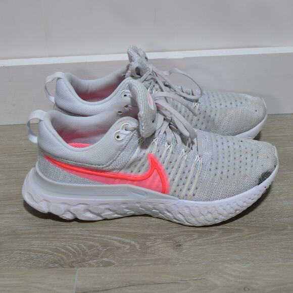 Nike React Infinity Flyknit Woman's Running Shoe White & Pink Size 8.5 - Picture 3 of 9